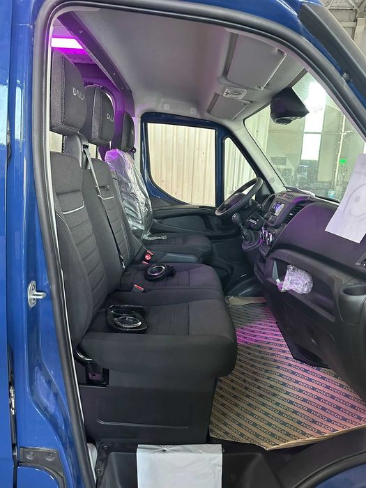 Iveco DAILY 3.0 175 CP | 7 locuri + marfa | Omologat | + TVA Deductibil