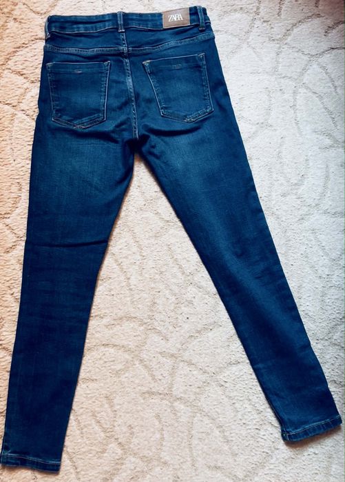 Дънки ZARA и Stradivarius