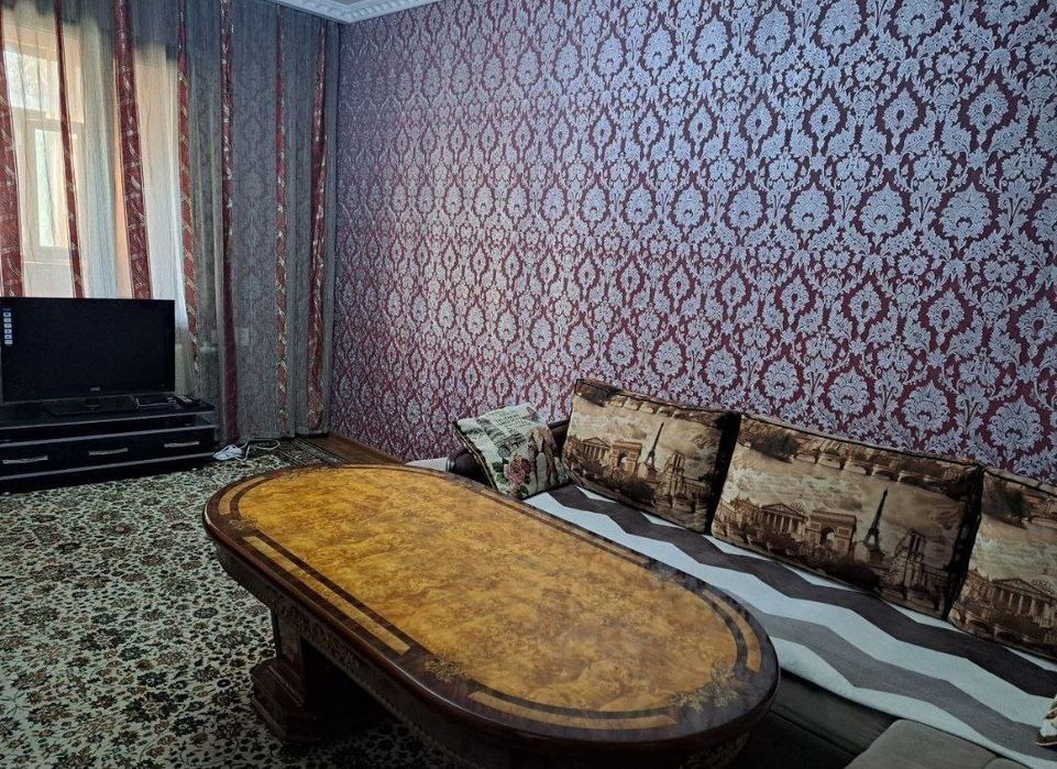 Shota Rustaveli kochasi 3 honali kvartira ijaraga beriladi