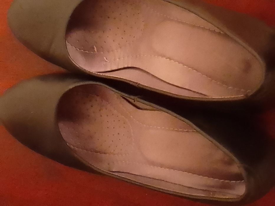Продам туфли 38 размера качественные кожаные