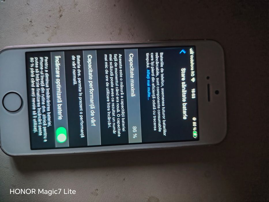 iPhone se 1  2016