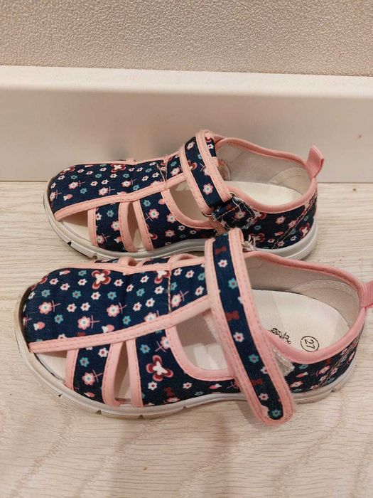 Детская обувь для девочки