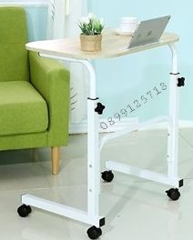 Помощна маса с регулируема височина и колелца-60x40 см.