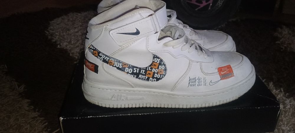 Nike Air force mid