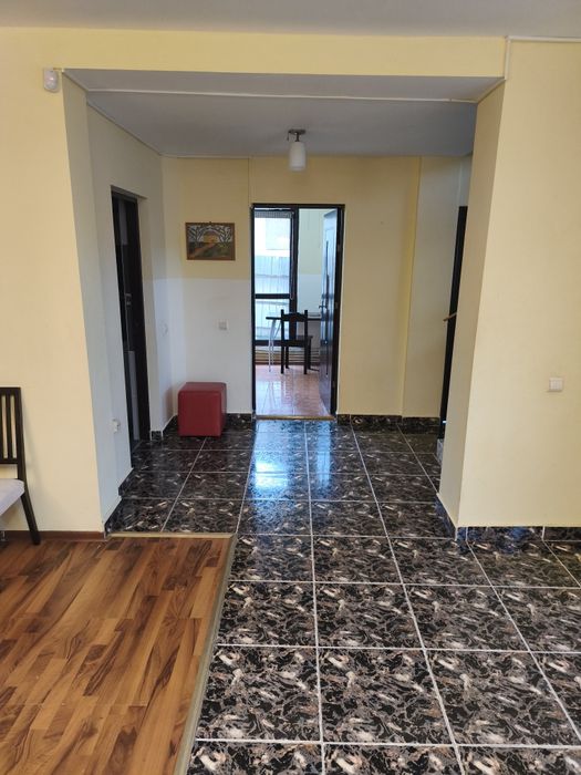 Casă bucium de închiriat