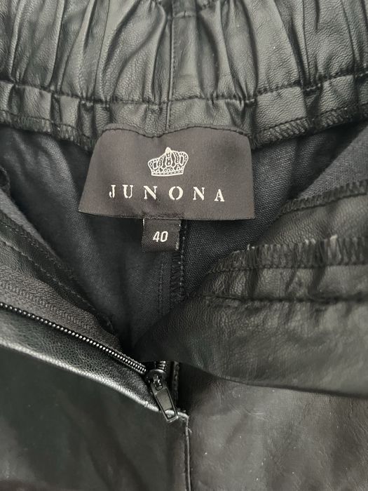 Кожен панталон на JUNONA с колан