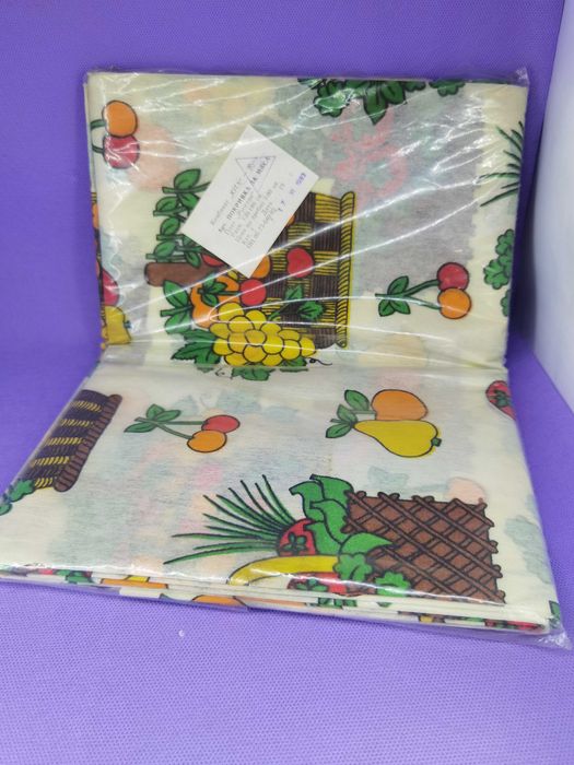 Покривка за маса винтидж чисто нова