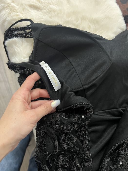 Rochie neagra de ocazie cu paiete si cristale XS