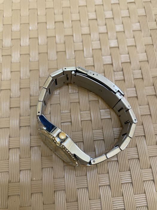 Часовник Charles Delon