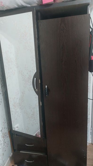 Шкаф сотилади холати яхши