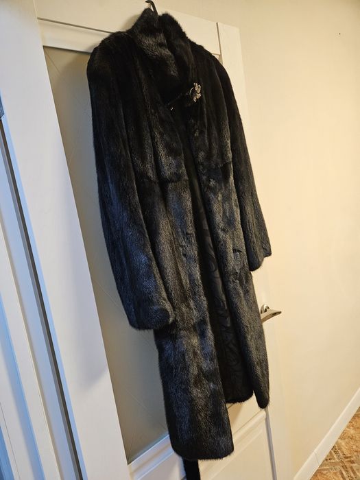 Продам, норковую шубу.,