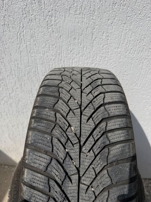Зимни гуми 205/50R17 KUMHO