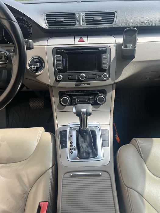 VOLKSWAGEN Passat 2010 — imagine 5