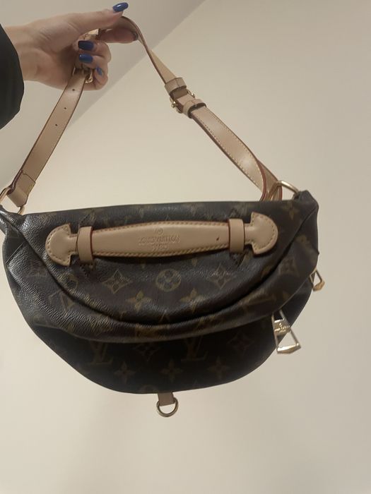 Дамски чанти Zara, Chanel, Moschino