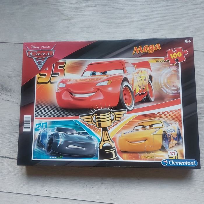 Коплект за игра и сглабяне