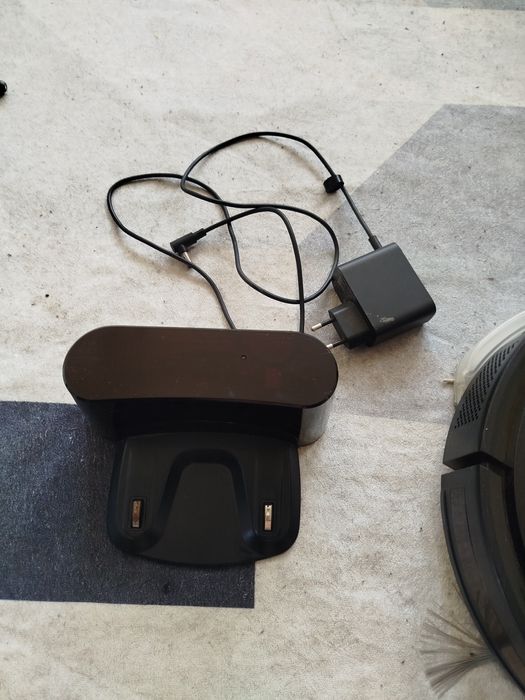 Продам робот пылесос