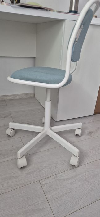 Scaun birou copii ikea turcoaz