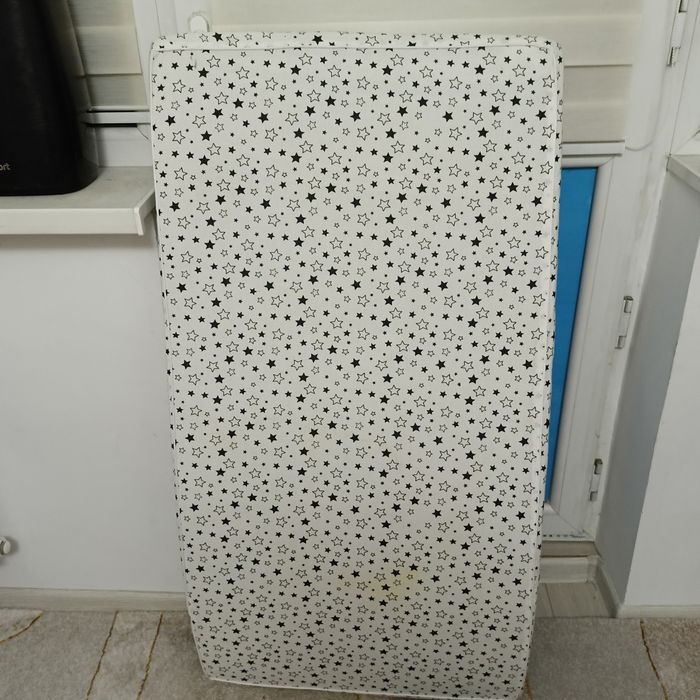 Манеж с матрасом