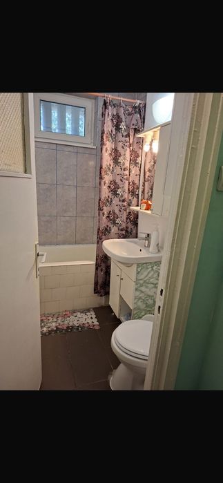 De inchiriat apartament pajura