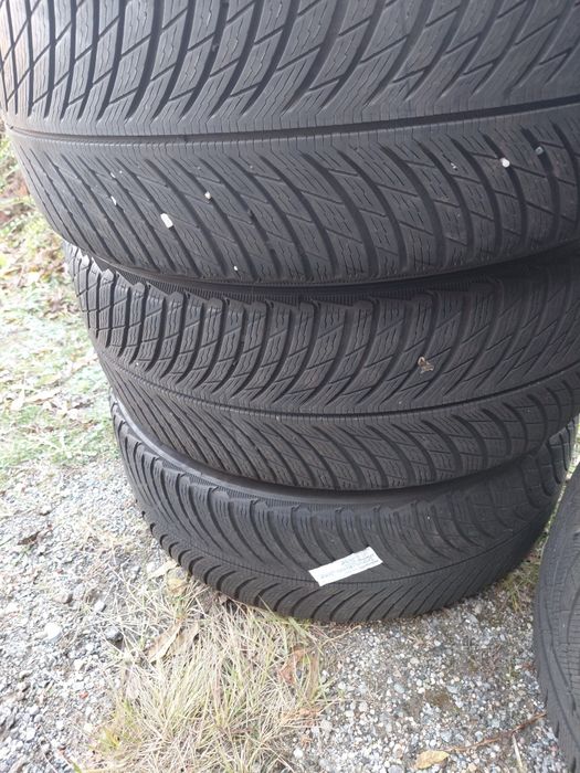 225/55/18" michelin 4бр.гуми