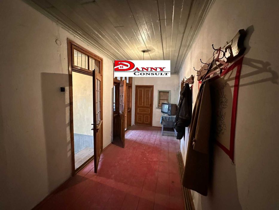 Продава се Къща в Велико Търново, Акация - 194 кв.м за 207 €/кв.м - Снимка #2