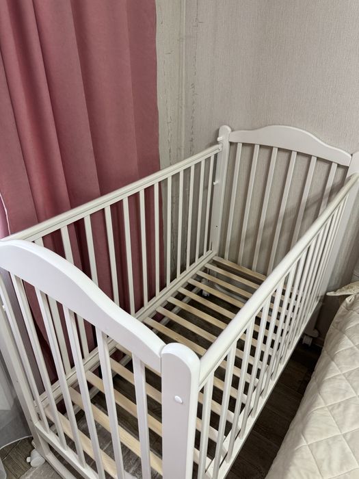 Продам кроватку для малыша