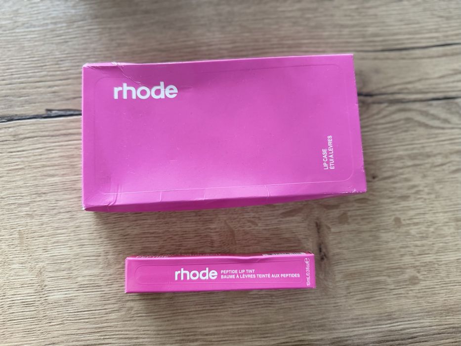 Rhode Lip Case + Peptide Lip Tint за 17pro max