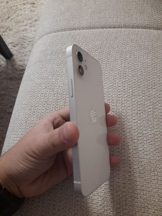 IPhone 12 64GB White in stare foarte buna