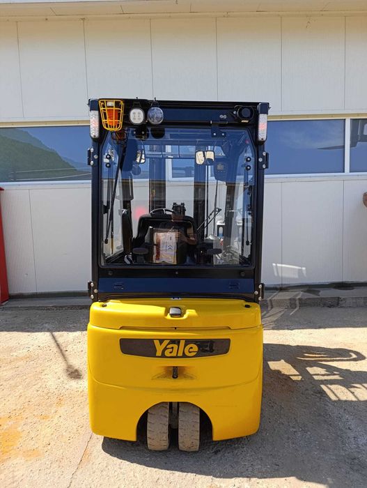 Inchiriez / vand STIVUITOR YALE ERP20VT