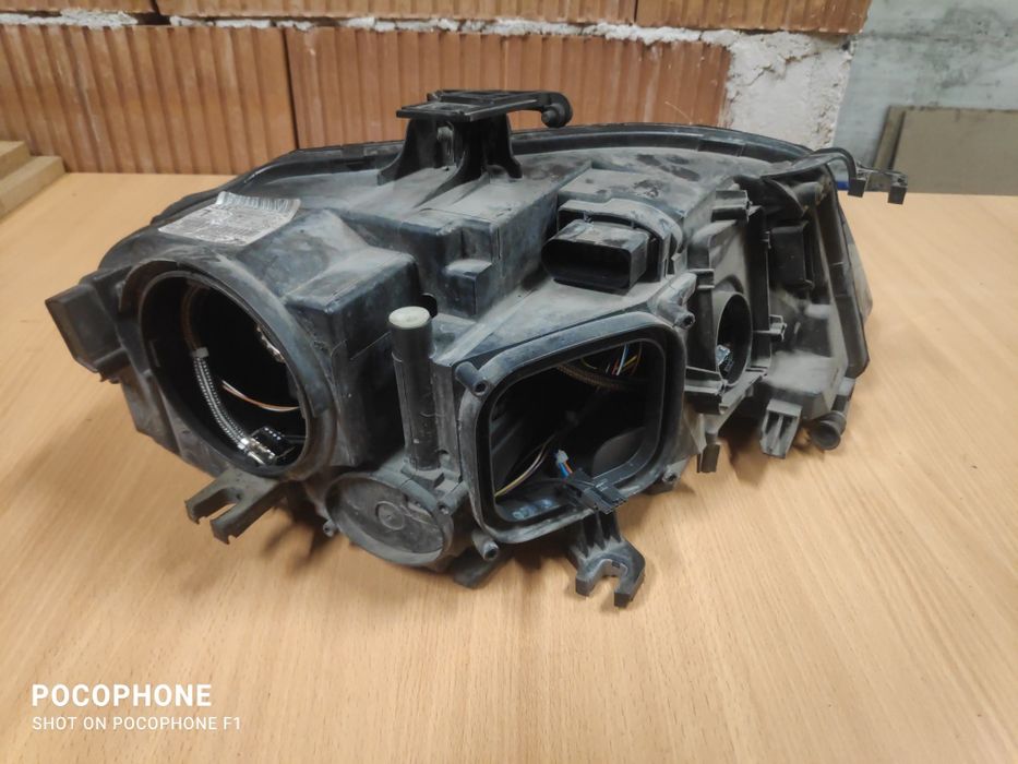 Ляв фар Audi A4 B8 Xenon 2010г / Ауди А4 Б8 2010г. Със Забележки!