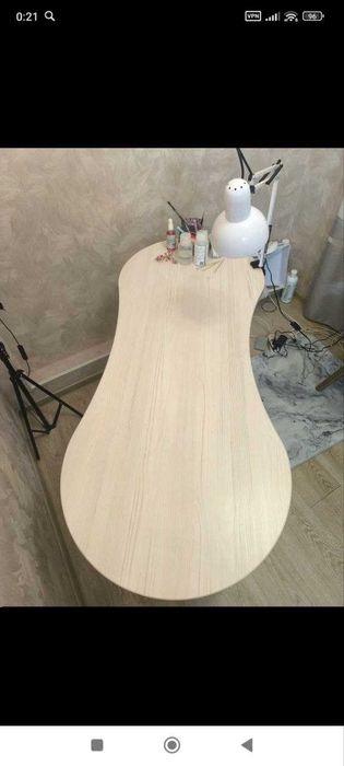 продаю Маникюрный стол