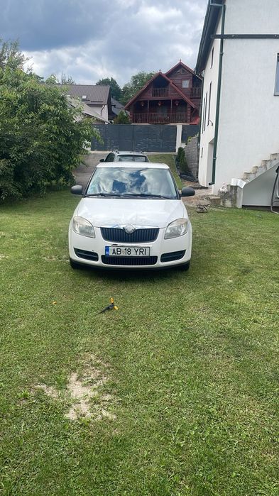 Vând Skoda Fabia