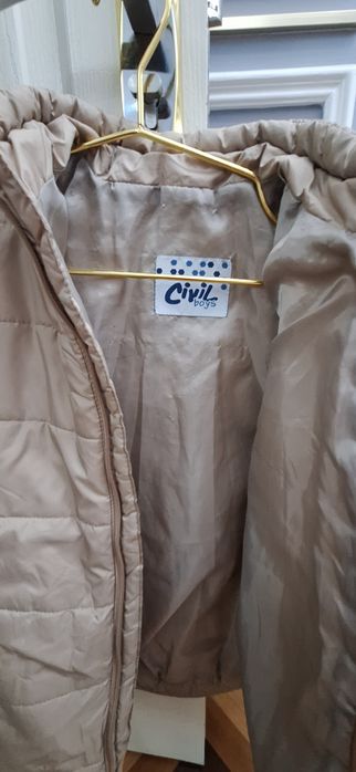 Срочно продаётся куртка на подростка