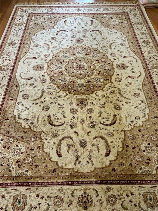 Ковер продам срочно