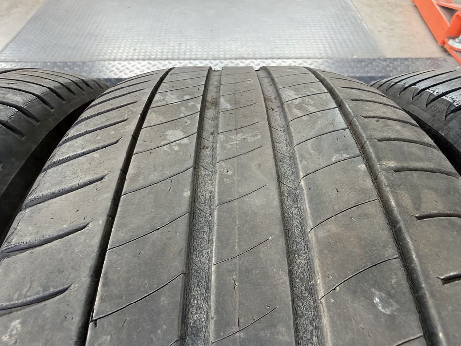 4бр. Летни Гуми С Борд 215/55R/18 -MICHELIN- DOT:2117- 5.0мм+4.1мм *80€ за Комплект*