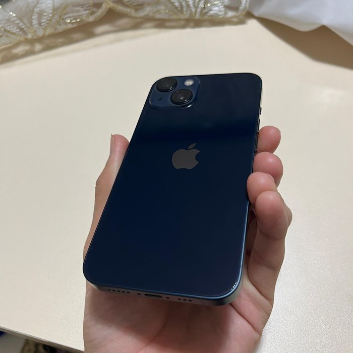 Айфон 13  сатылады