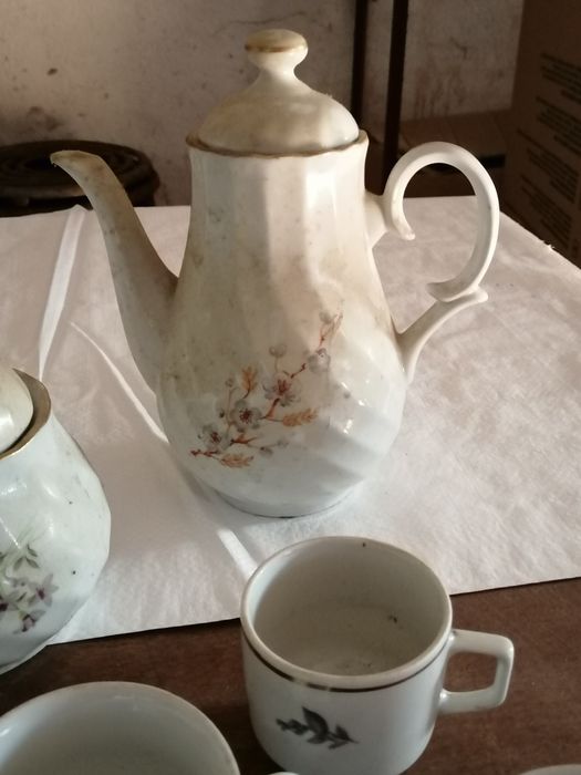 Лот Стар Български порцелан Китка