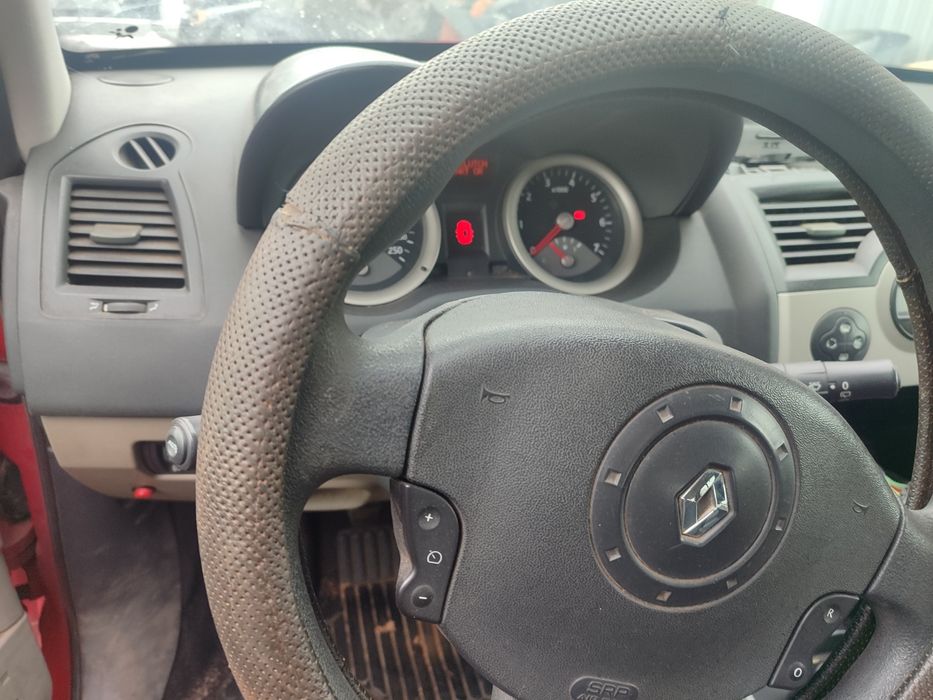 Рено Меган 1.6 на части