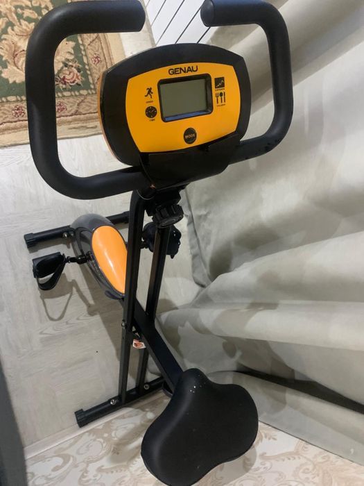 Продам велотренажер Genau