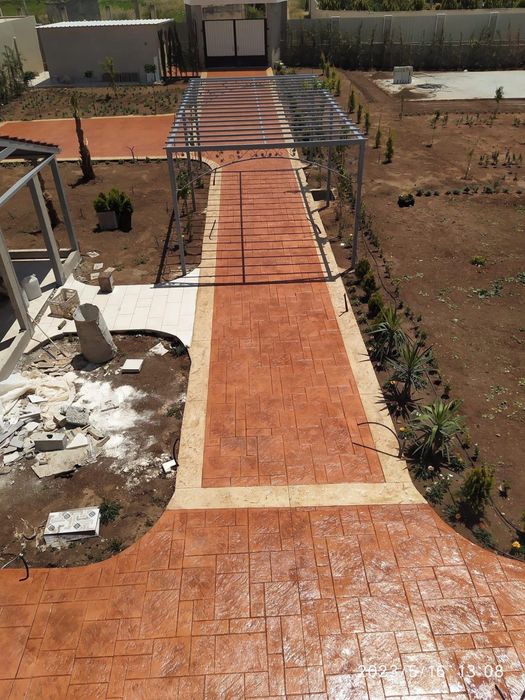 Beton Amprentat , executăm lucrari de cea mai inalta calitate , nu ezitati sa ne contactati la numarul afisat