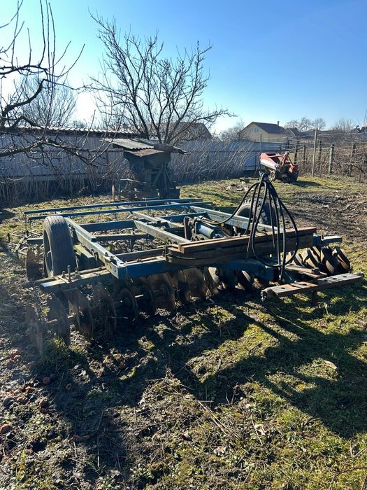 Vând Disc purtat 3,3m cu grape