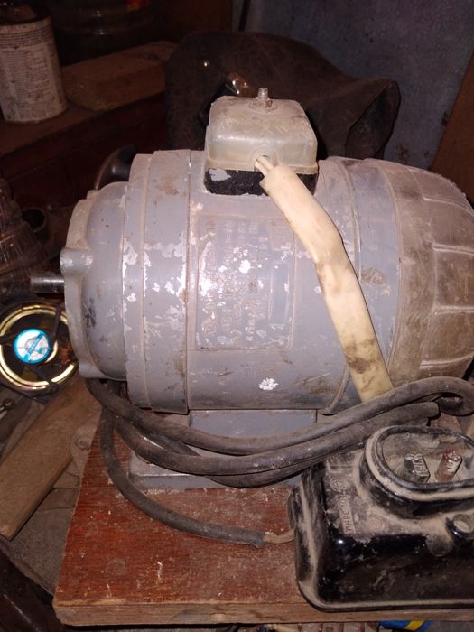 Продам электро двигатиль