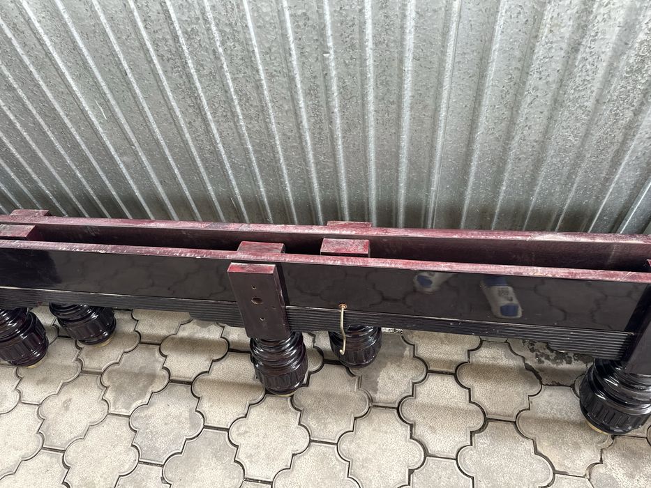 В продаже бильярдный стол