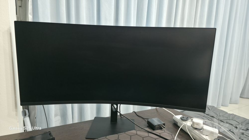 Redmi 34 talik monitor