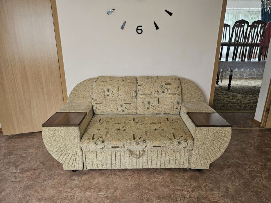 Продается диван.