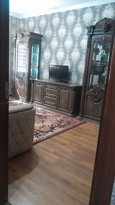 Тошкет обл Бекабад квартира