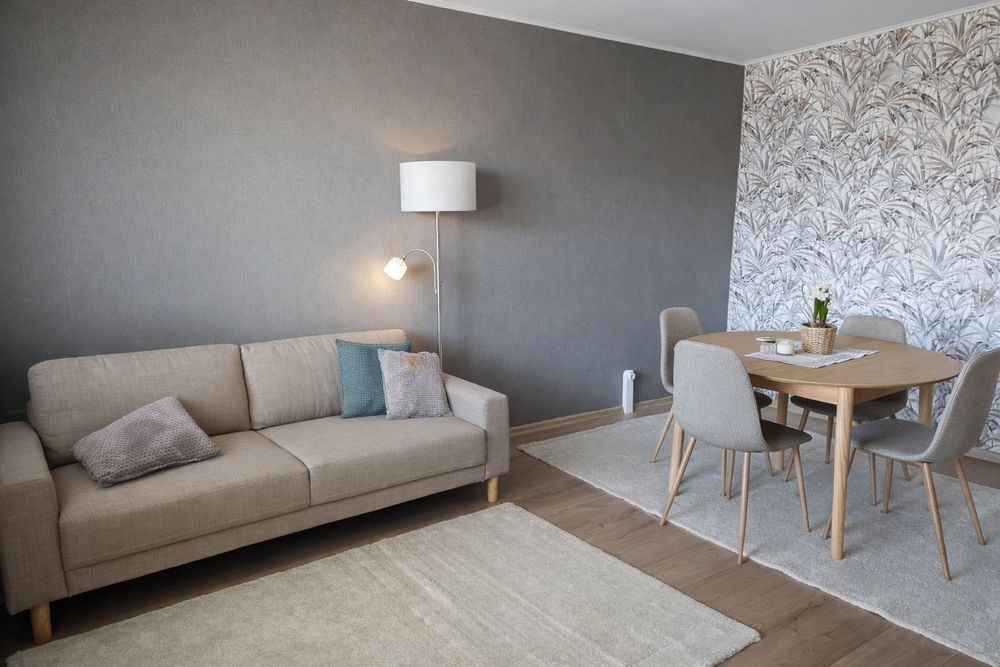 Продава се от собственик! 2-стаен  апартамент в ж.к. Лагера до метро, с гледка към Витоша, ТЕЦ, ремонтиран и обзаведен