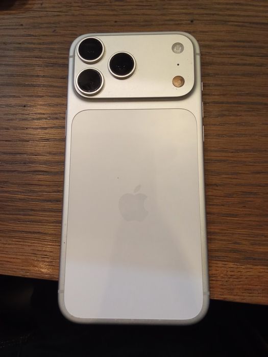 Iphone 17 pro max 256 gb silver Гаранция