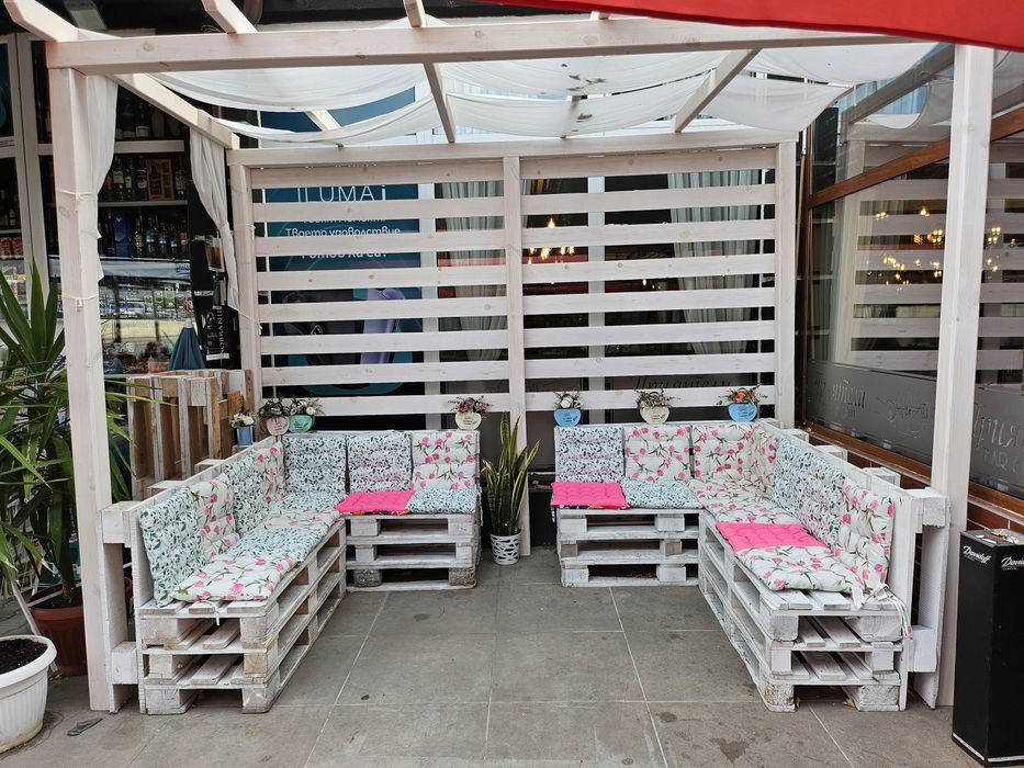 Беседка с навес бяла