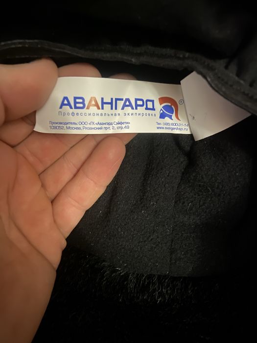 Продаются 2 теплые шапки